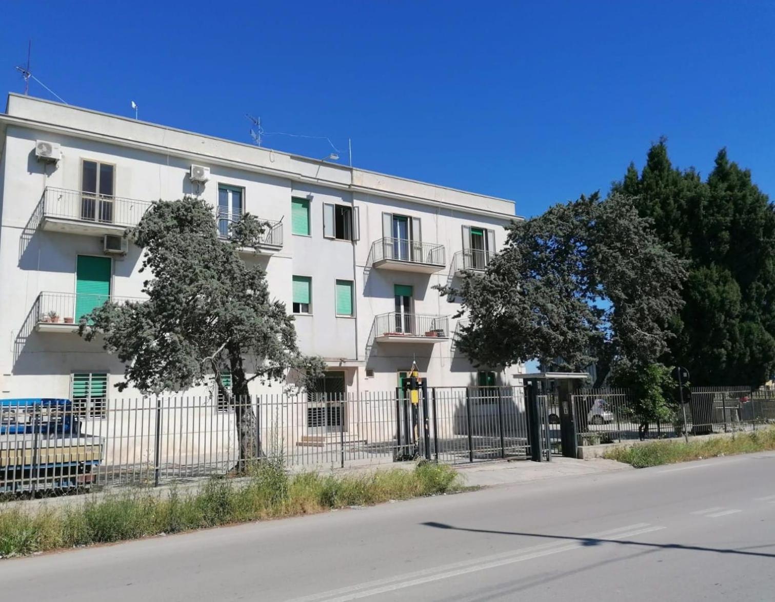 Le Rondini Apartment Trani Exterior foto