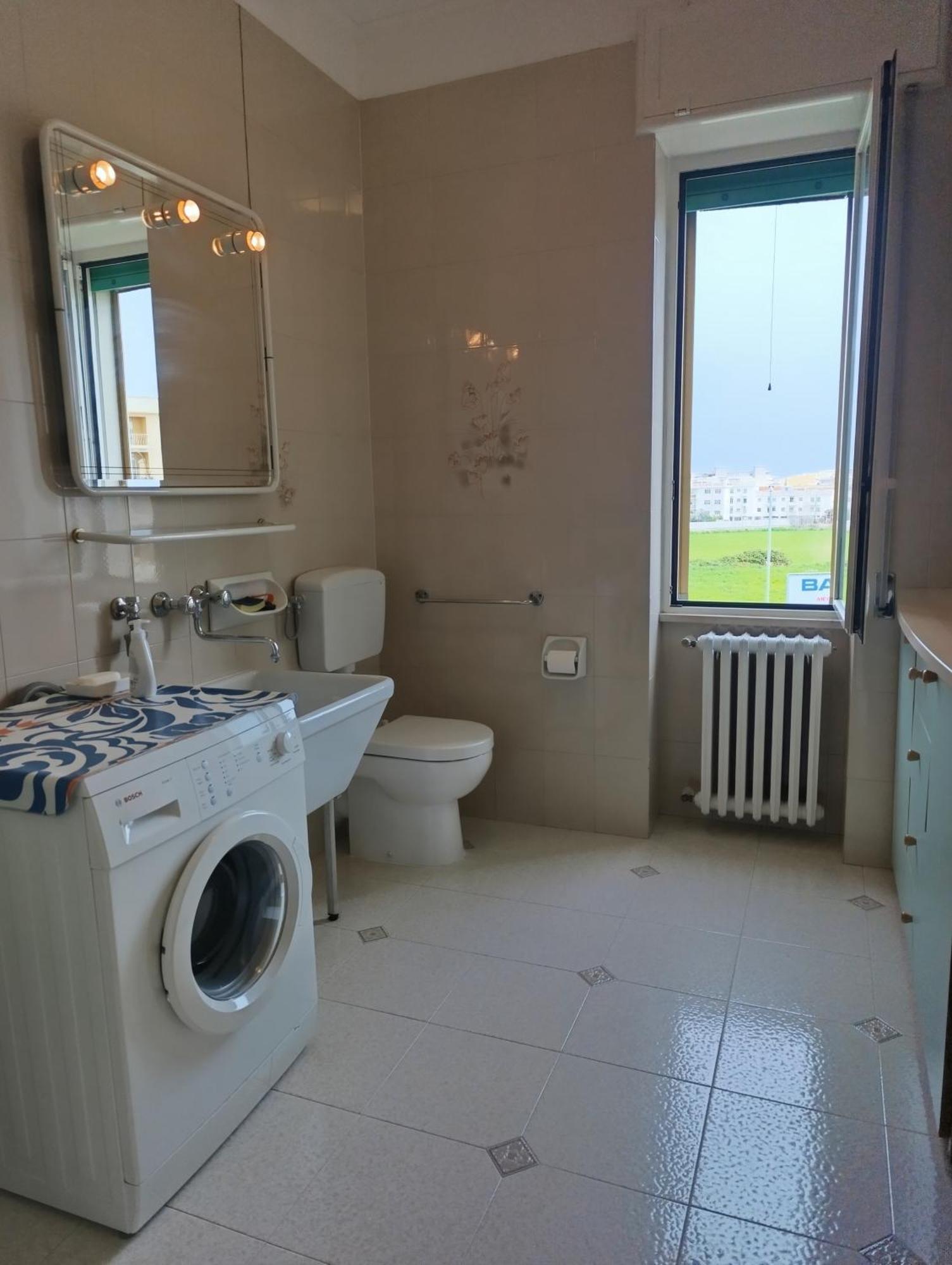 Le Rondini Apartment Trani Exterior foto
