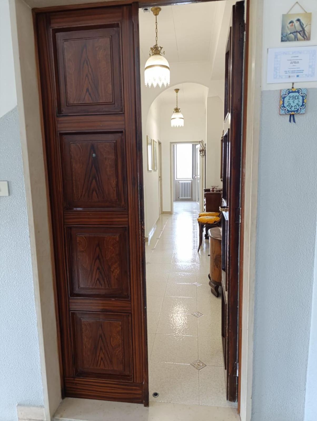 Le Rondini Apartment Trani Exterior foto