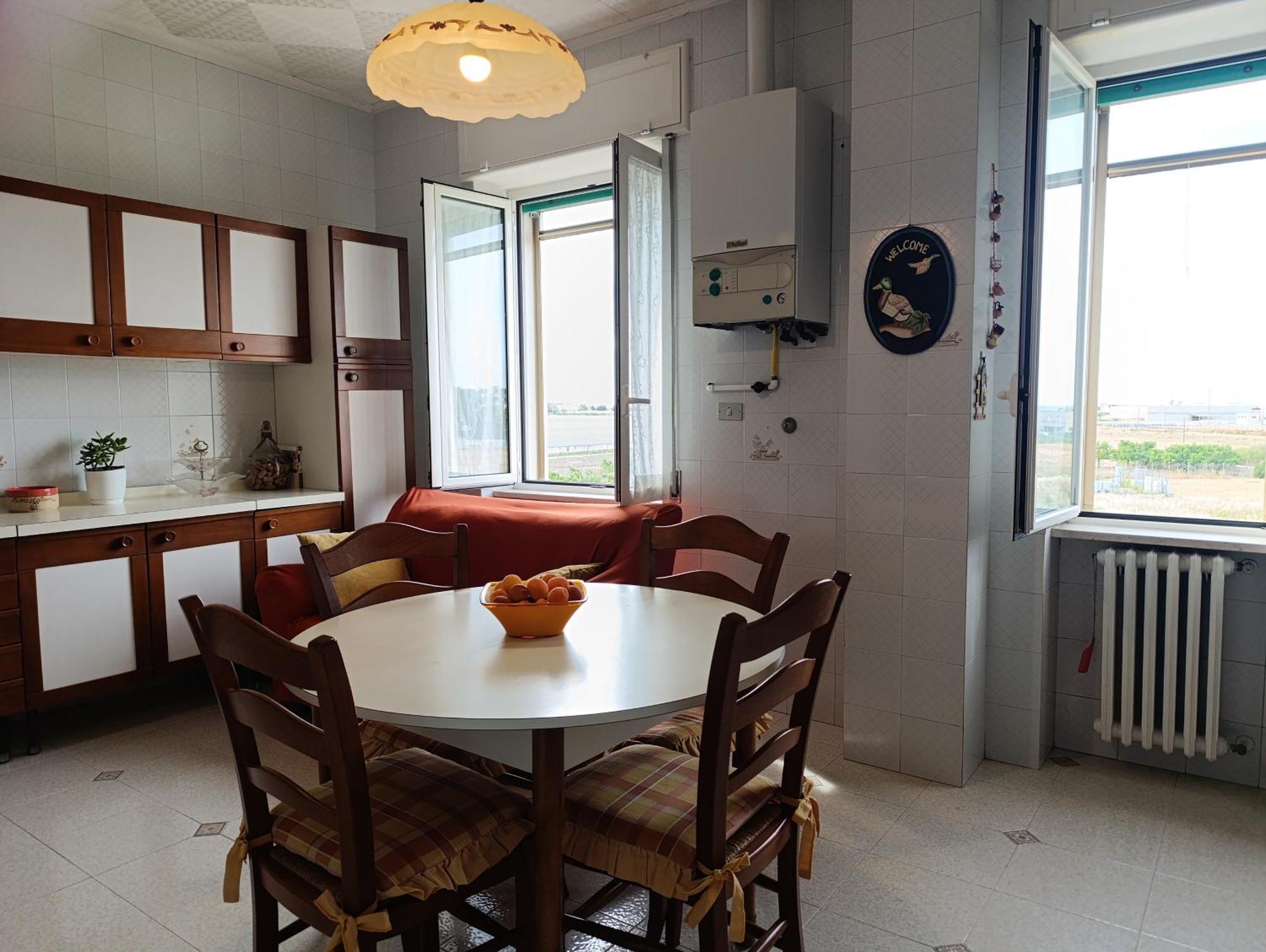 Le Rondini Apartment Trani Exterior foto